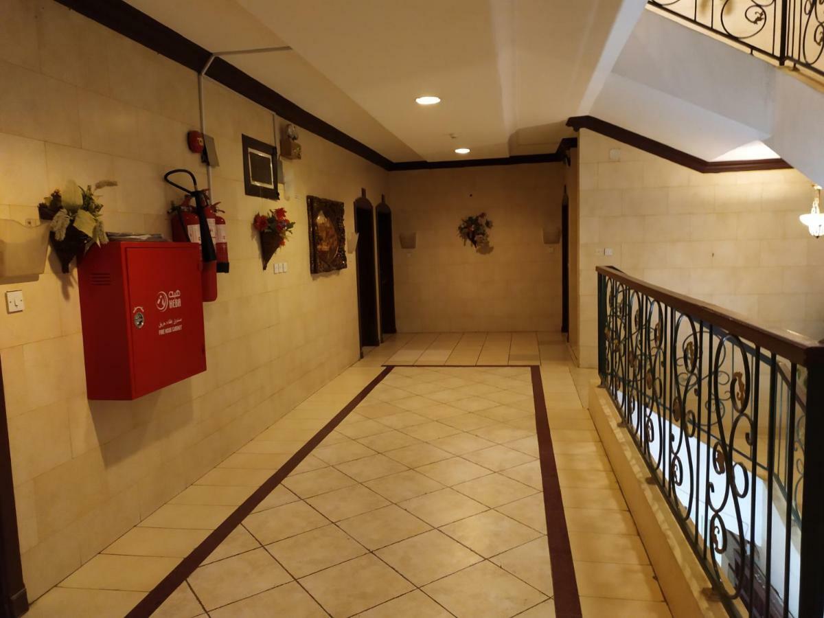 قصر اليمامة للاجنحة الفندقية-فرع حجاب Riade Exterior foto
